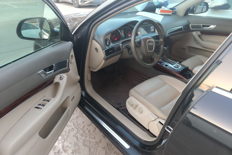 奥迪A6L 2011款 2.8 FSI 舒适型中控内饰20
