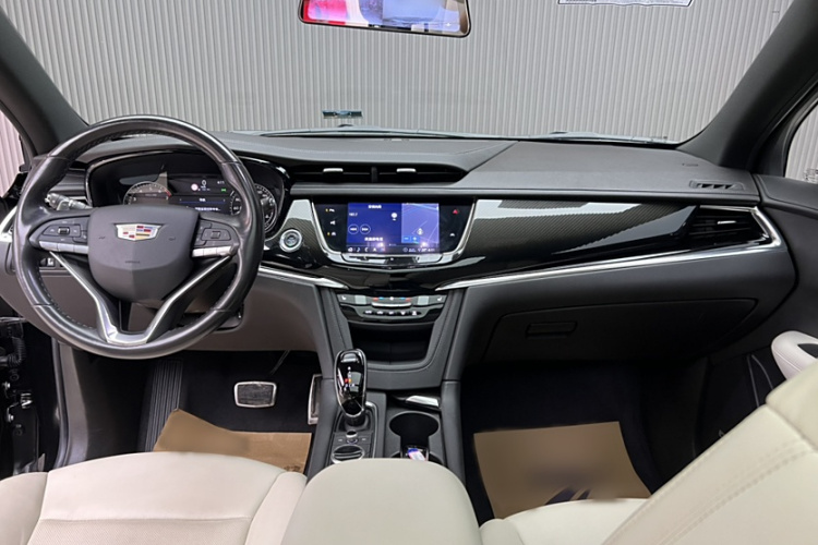 凯迪拉克XT6 2020款 28T 六座豪华运动型至享安全版中控内饰7001