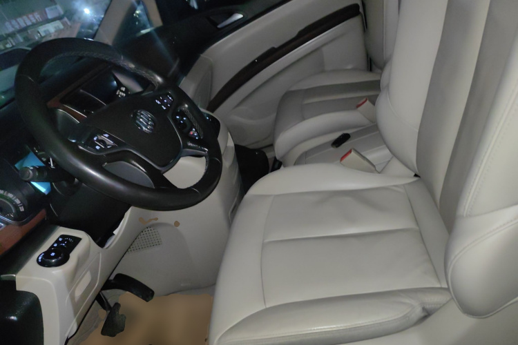 别克GL8 2018款 28T 豪华型 国VI局部细节19