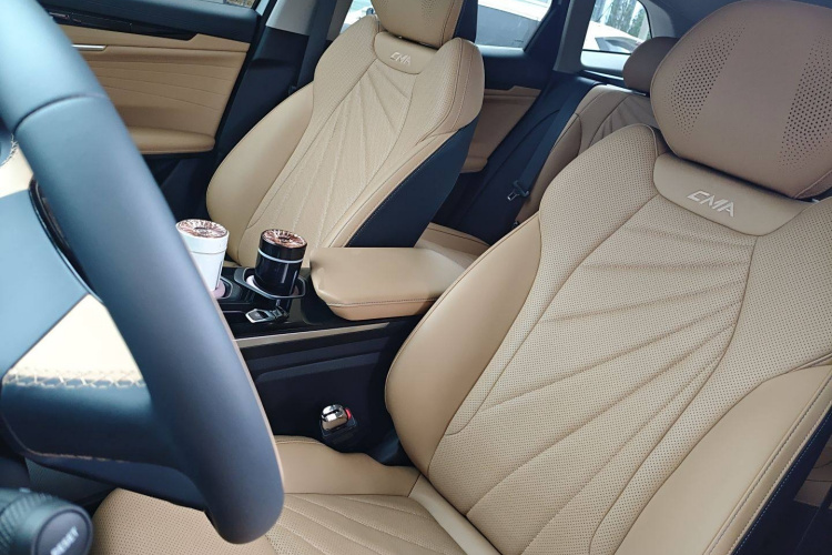 吉利汽车 博越L 2023款 2.0TD DCT旗舰型中控内饰19