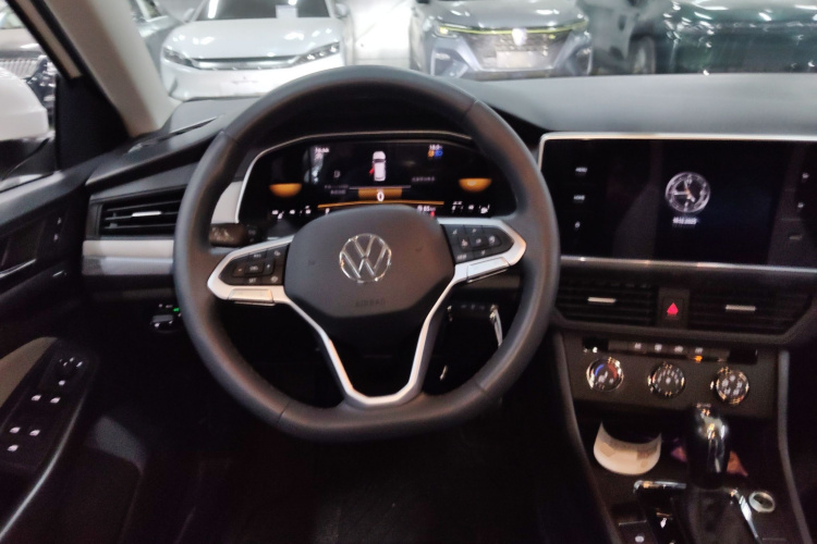 大众 宝来 2023款 200TSI DSG畅行版中控内饰13