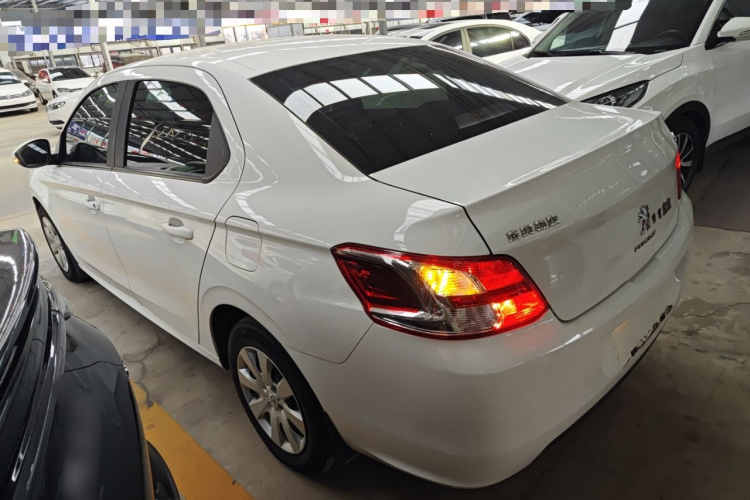 标致301 2016款 1.6L 手动舒适版车身外观4