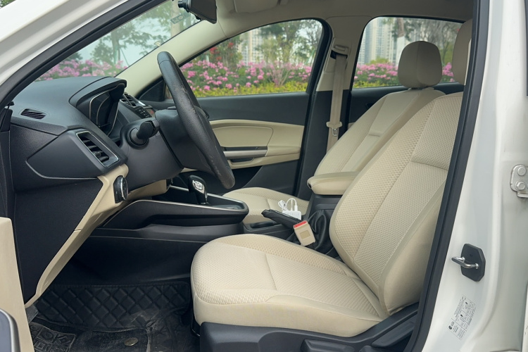 福特 福睿斯 2015款 1.5L 自动舒适型局部细节19