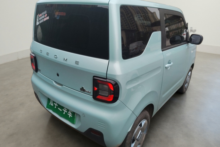 吉利银河 2024款 熊猫mini 200km 耐力熊车身外观7