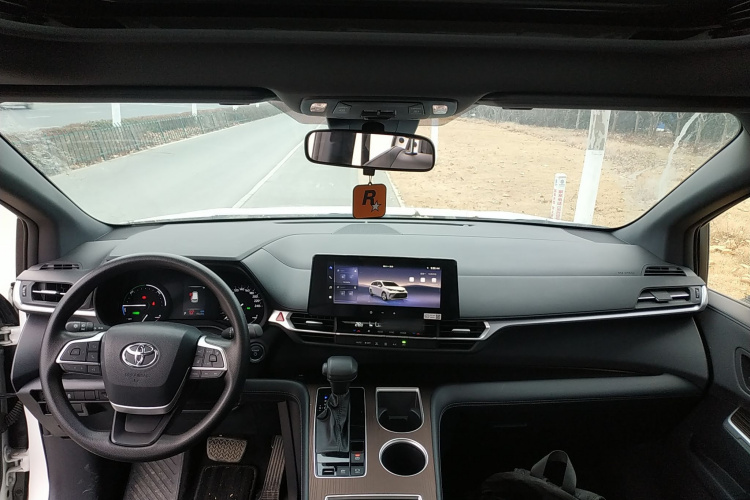 丰田 格瑞维亚 2024款 2.5L混动 豪华版中控内饰7002