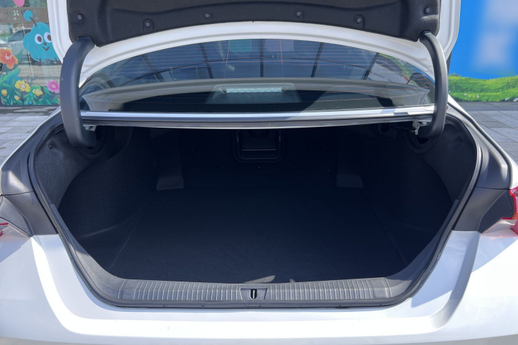 丰田 亚洲龙 2023款 2.0L 进取版局部细节23