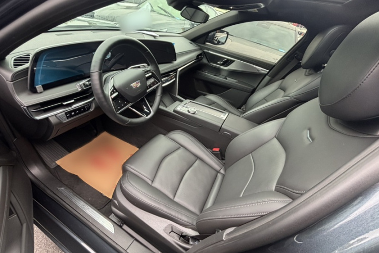 凯迪拉克CT6 2023款 28T 风尚型中控内饰7002