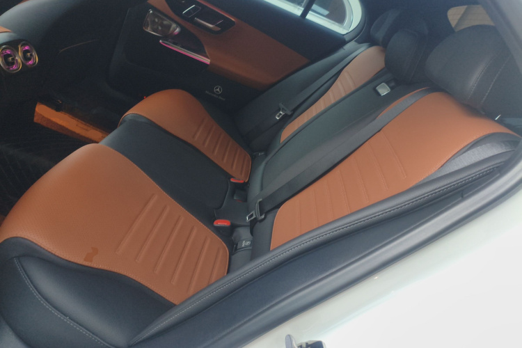 奔驰C级 2023款 改款 C 260 L 皓夜运动版中控内饰7003