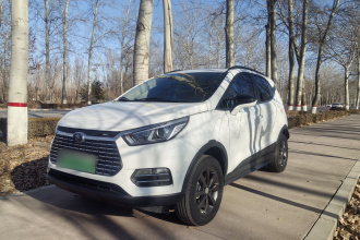 比亚迪 元新能源 2019款 EV360 智联领尚型