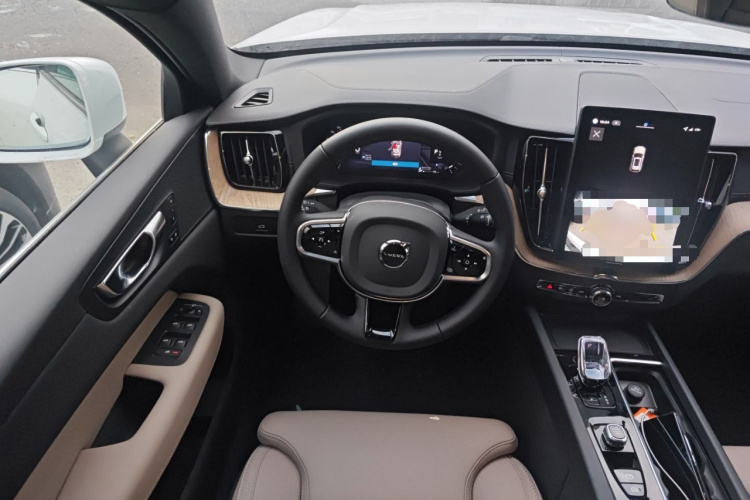 沃尔沃XC60 2026款 B5 四驱智远豪华版中控内饰13