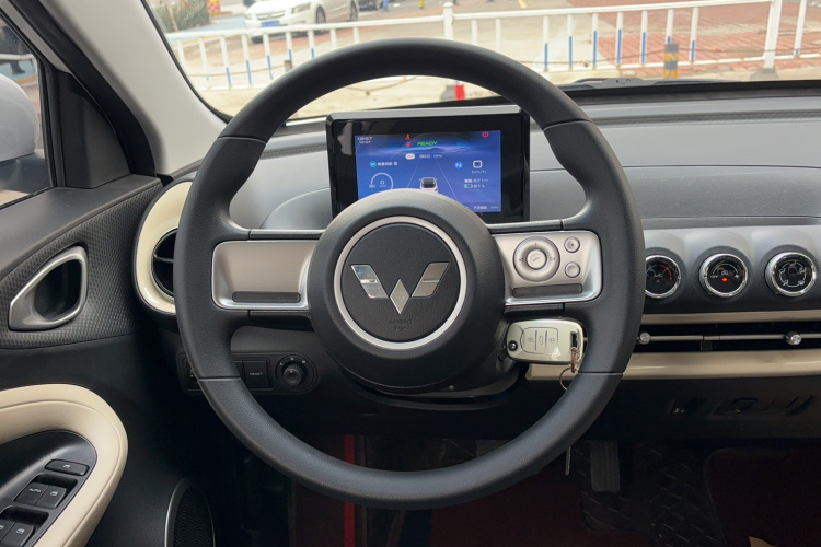 五菱汽车 五菱缤果 2024款 203km 轻享款局部细节13