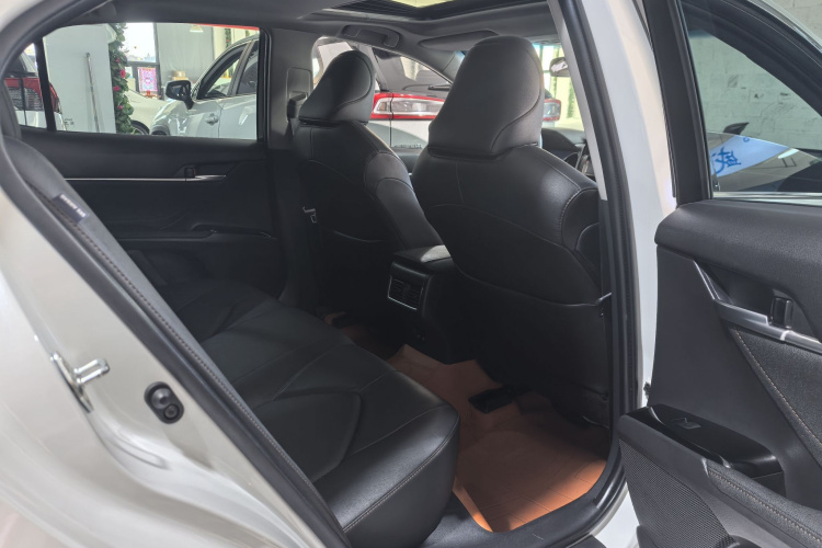 丰田 凯美瑞 2021款 2.0G 豪华版中控内饰7003