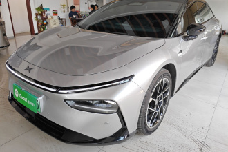 小鹏P7+ 2025款 超长续航 Max 旗舰版