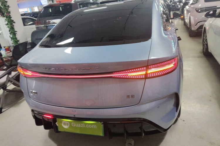 比亚迪 海豹 2022款 700km 长续航后驱版车身外观6