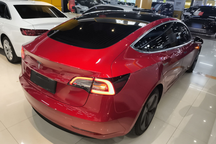 特斯拉 Model 3 2020款 标准续航后驱升级版车身外观7