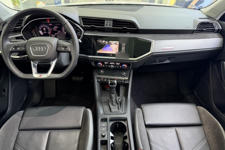 奥迪Q3 Sportback 2020款 40 TFSI 时尚型中控内饰7001