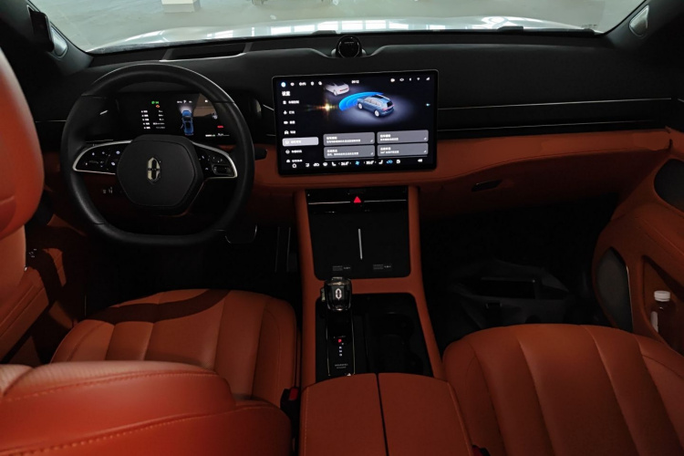 鸿蒙智行 问界M7 2024款 1.5T 智驾后驱Ultra版 5座中控内饰7002