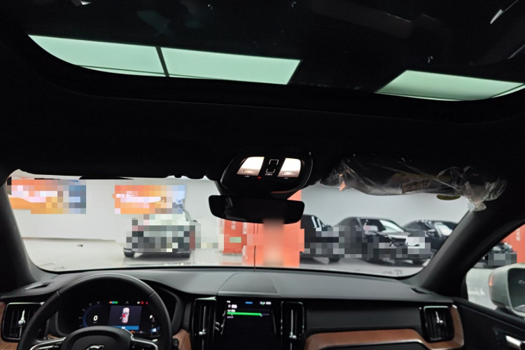 沃尔沃XC60 2025款 B5 四驱智远豪华版中控内饰22