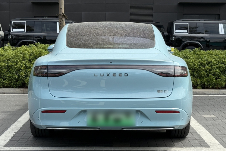 鸿蒙智行 智界S7 2025款 785km Ultra车身外观6003