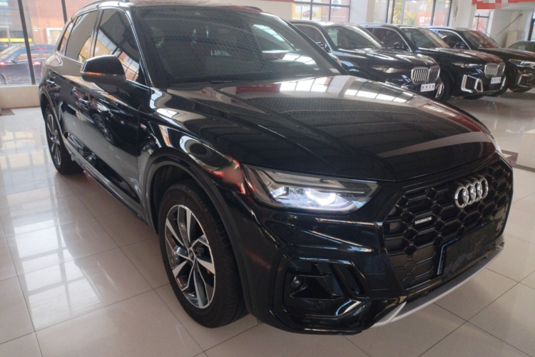 奥迪Q5L 2024款 40 TFSI 豪华动感型车身外观6002