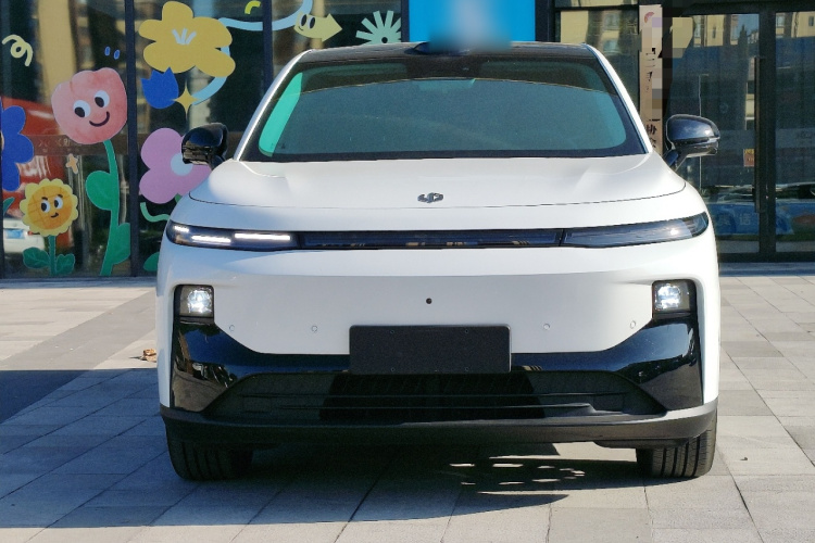 零跑汽车 零跑B10 2025款 510激光雷达版车身外观2