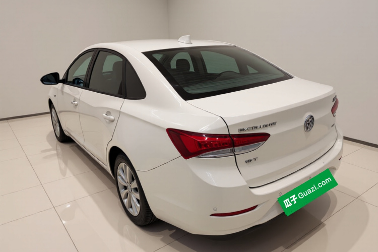 别克 英朗 2018款 15T 双离合精英型 国V车身外观5