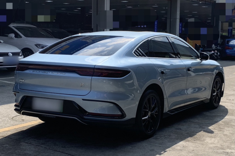 比亚迪 汉 2023款 DM-i 冠军版 121KM 尊贵型车身外观6002