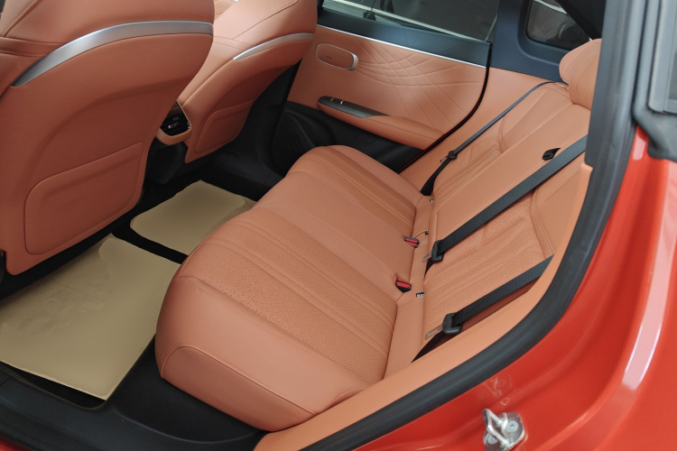 深蓝汽车 深蓝S07 2024款 215Max 乾崑智驾ADS SE增程版中控内饰21