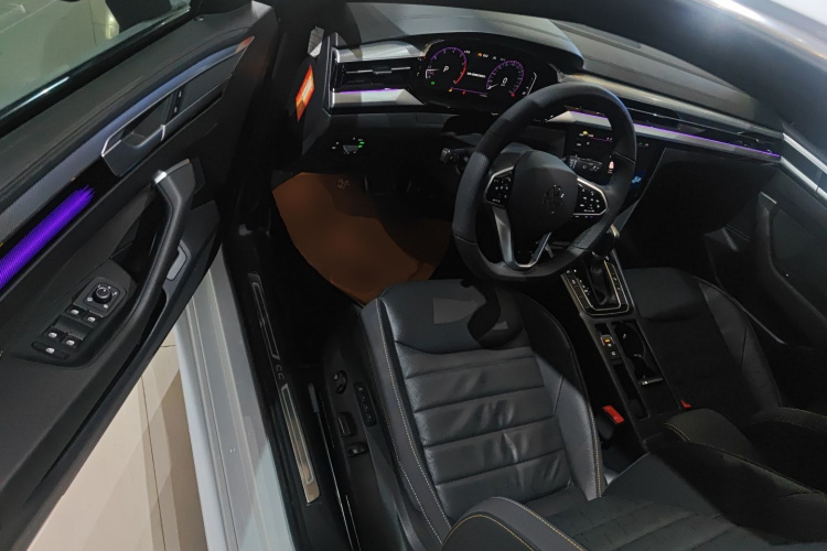 一汽-大众CC 2025款 380TSI 夺目 众享款中控内饰20