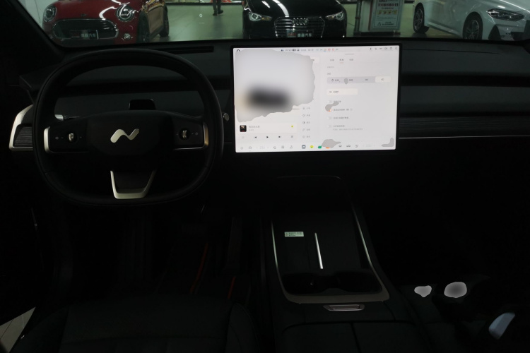 乐道L60 2024款 85kWh 四驱版中控内饰12