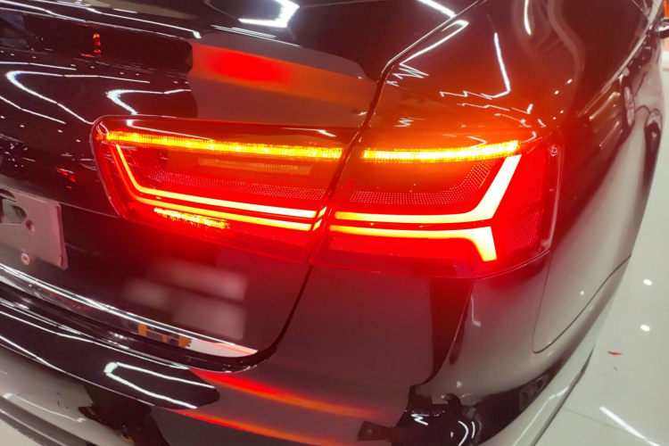 奥迪A6L 2017款 45 TFSI quattro 运动型车身外观9