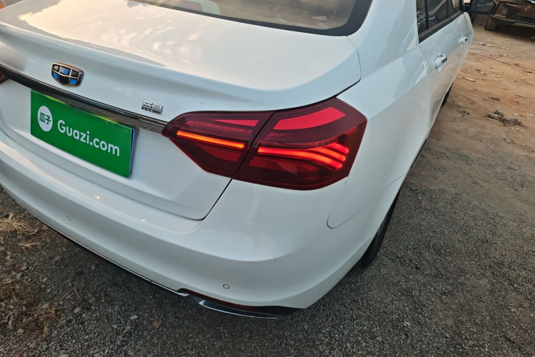 吉利汽车 帝豪 2018款 1.5L CVT豪华型车身外观9