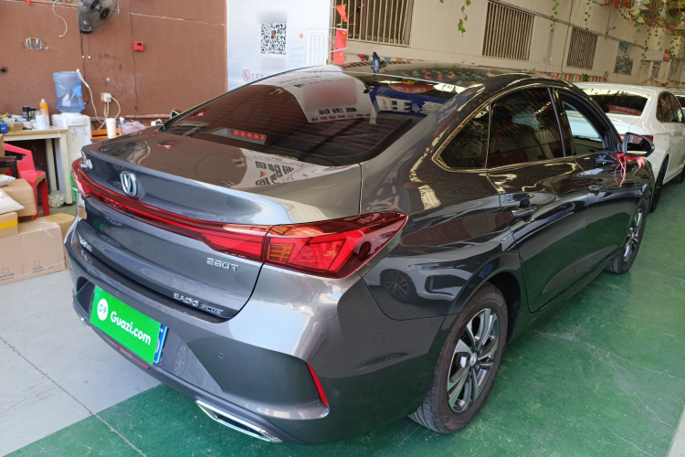 长安 逸动 2024款 PLUS 蓝鲸NE 1.4T GDI DCT高能版车身外观7