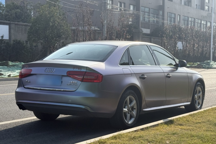 奥迪A4L 2016款 30 TFSI 典藏版 自动舒适型车身外观6005