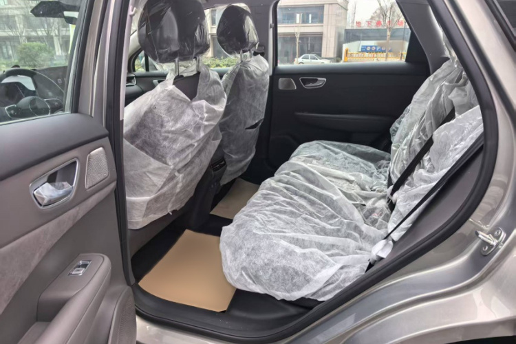 鸿蒙智行 尚界H5 2025款 增程 Max中控内饰7003