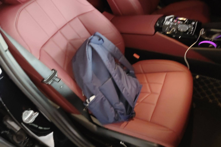 宝马5系 2025款 525Li M运动套装局部细节41