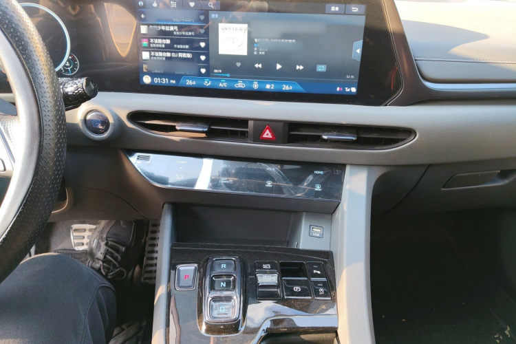 现代 索纳塔 2020款 380TGDi 自动GLS豪华版局部细节16