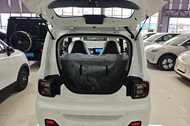 吉利银河 2024款 熊猫mini 200km 耐力熊机舱底盘23