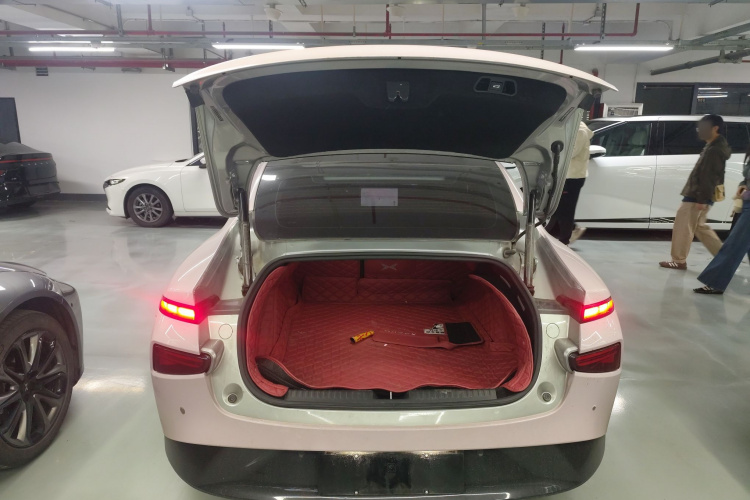 小鹏P7 2020款 670E局部细节23