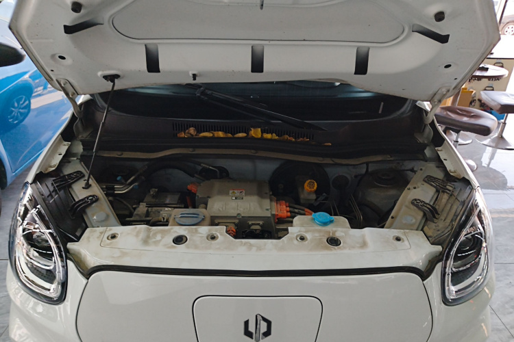 零跑汽车 零跑T03 2022款 玛瑙版机舱底盘24