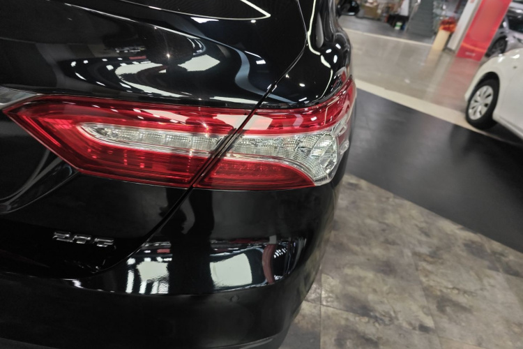 丰田 凯美瑞 2021款 2.0G 豪华版车身外观6006