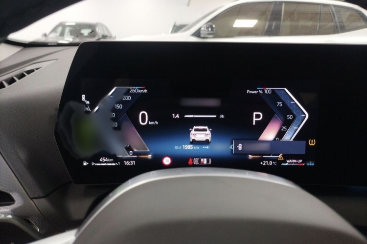 宝马2系 2025款 225L M运动曜夜套装中控内饰7004