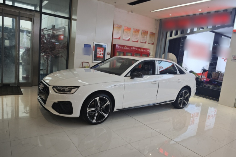 奥迪A4L 2025款 200万辆悦享版 40 TFSI 豪华动感型车身外观6002