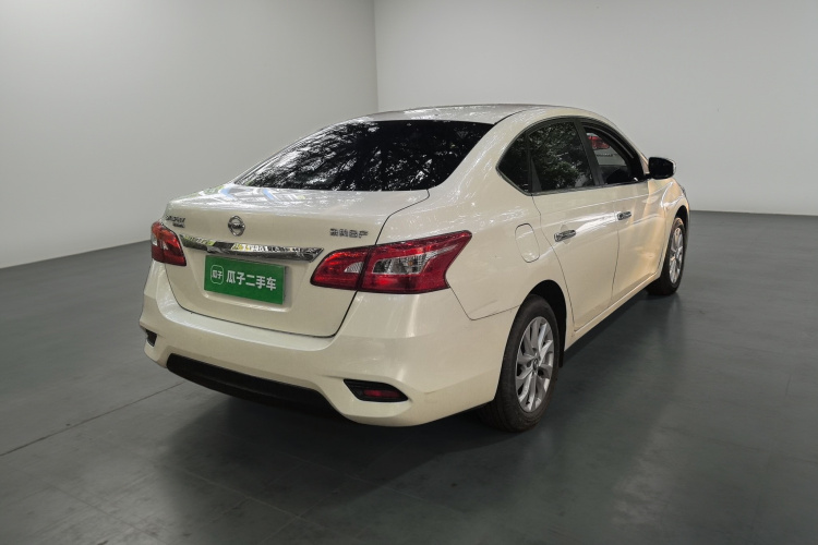 日产 轩逸 2021款 经典 1.6XL CVT豪华版车身外观7