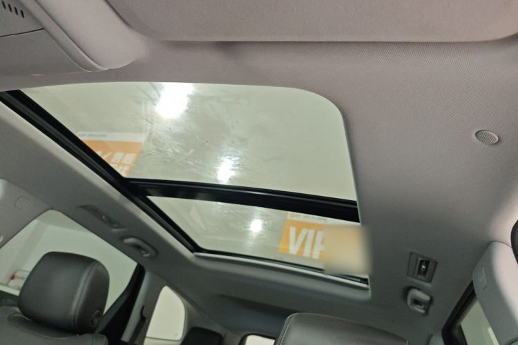 别克 昂科旗 2022款 652T 两驱尊贵型 7座中控内饰22