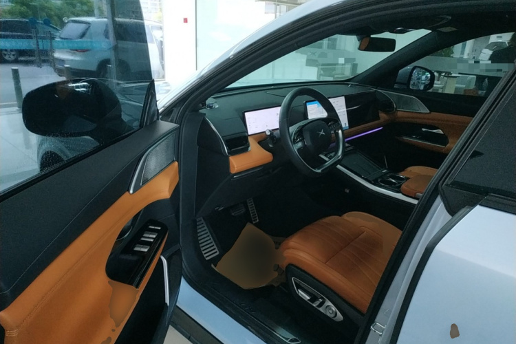 小鹏G9 2022款 650 性能版Pro中控内饰20