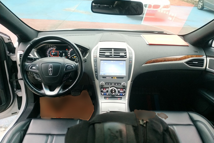 林肯MKZ 2020款 2.0T 尊享版中控内饰12