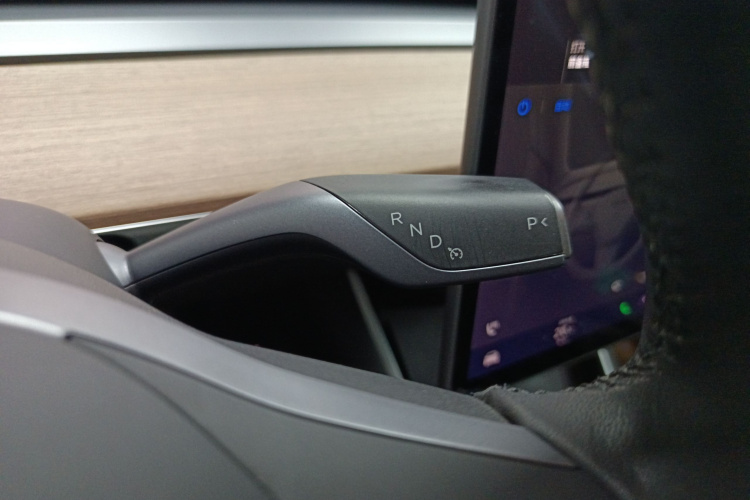 特斯拉 Model 3 2019款 标准续航后驱升级版局部细节18