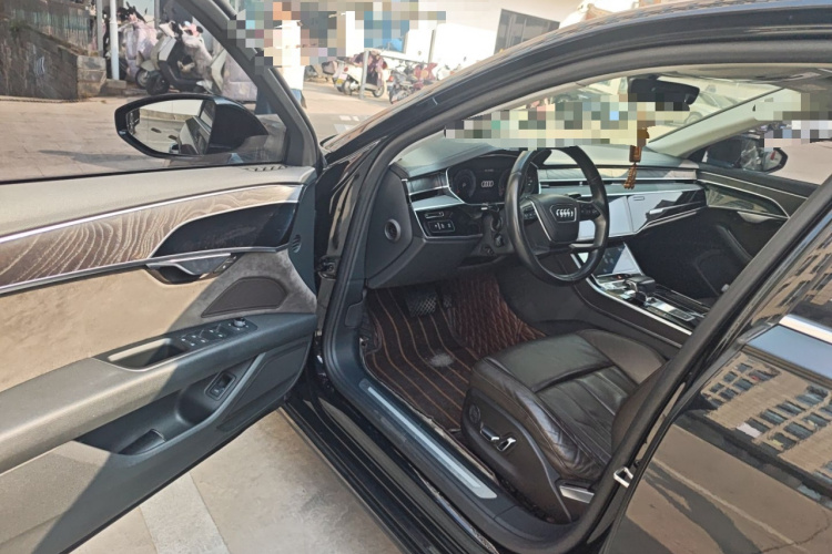 奥迪A8 2018款 A8L 55 TFSI quattro投放版精英型中控内饰20