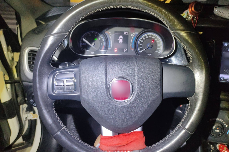 菲亚特 菲翔 2012款 1.4T 自动劲享版局部细节13